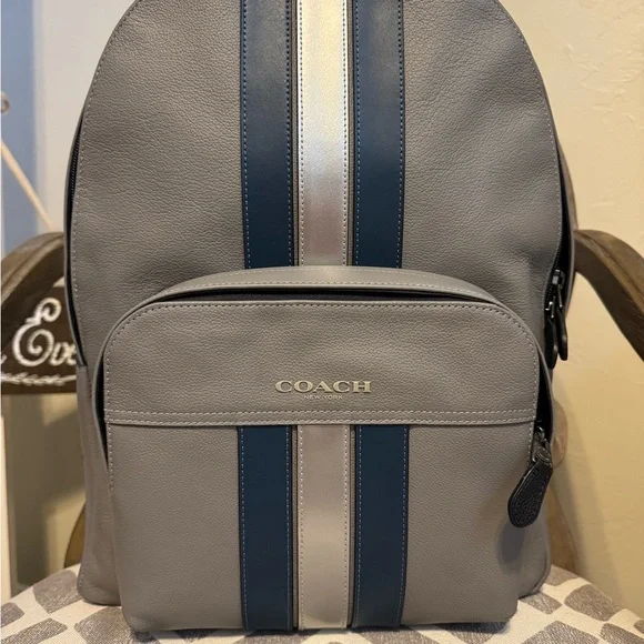 ❌SOLD ❌NWOT Men’s Coach Gray and Blue Backpack - Picture 8 of 15